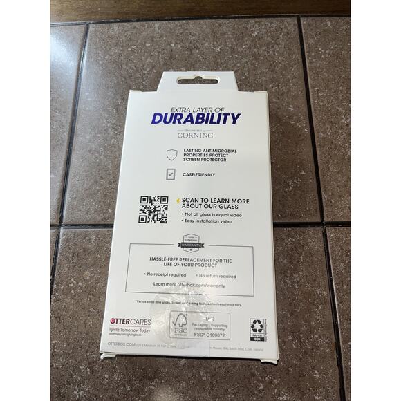 OtterBox Apple iPhone 14 Pro Screen Protector - Amplify Glass Antimicrobial - Picture 2 of 2